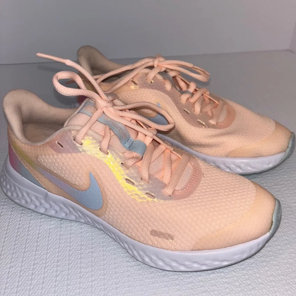 Nike Revolution 5 Peach Blue Iridescent Kids Running Shoes Sneakers Girl Size 4Y